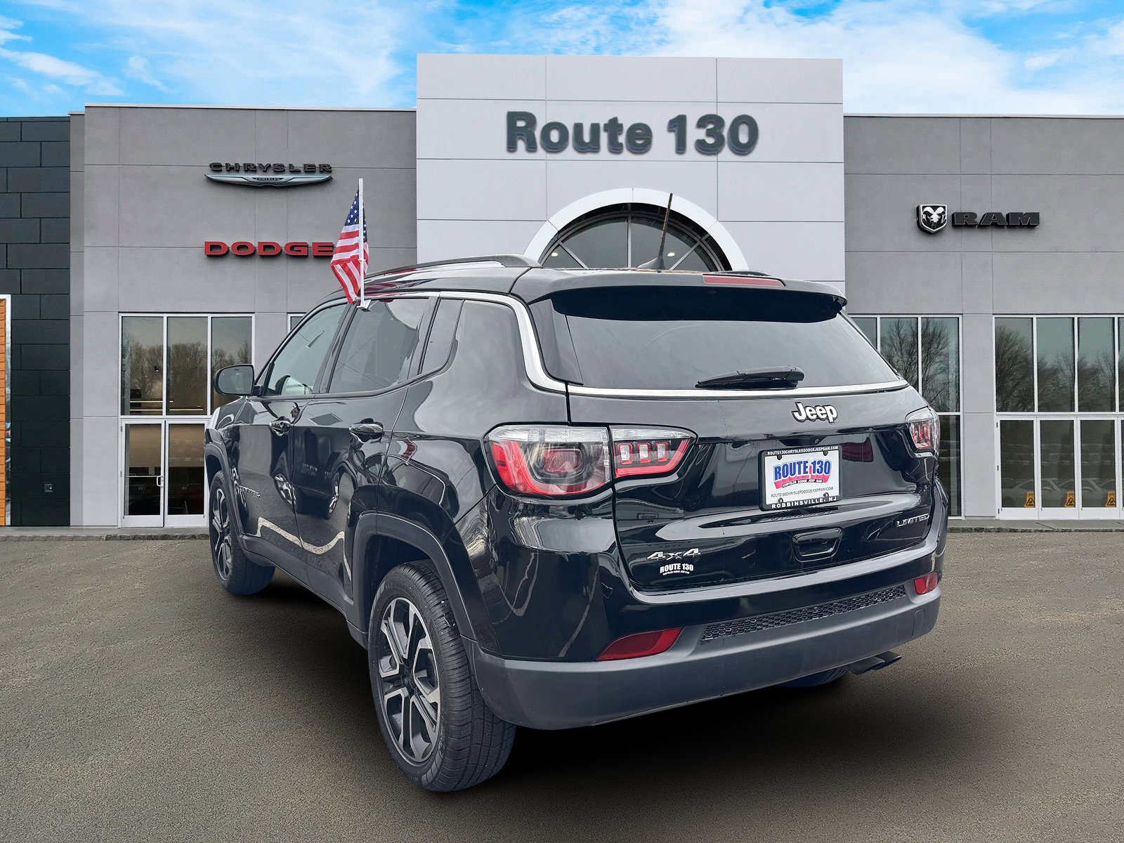 Used 2022 Jeep Compass Limited image 3