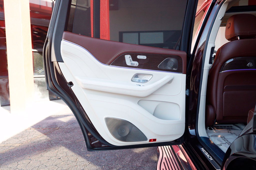 Used 2023 Mercedes-Benz Maybach GLS 600 4MATIC image 55
