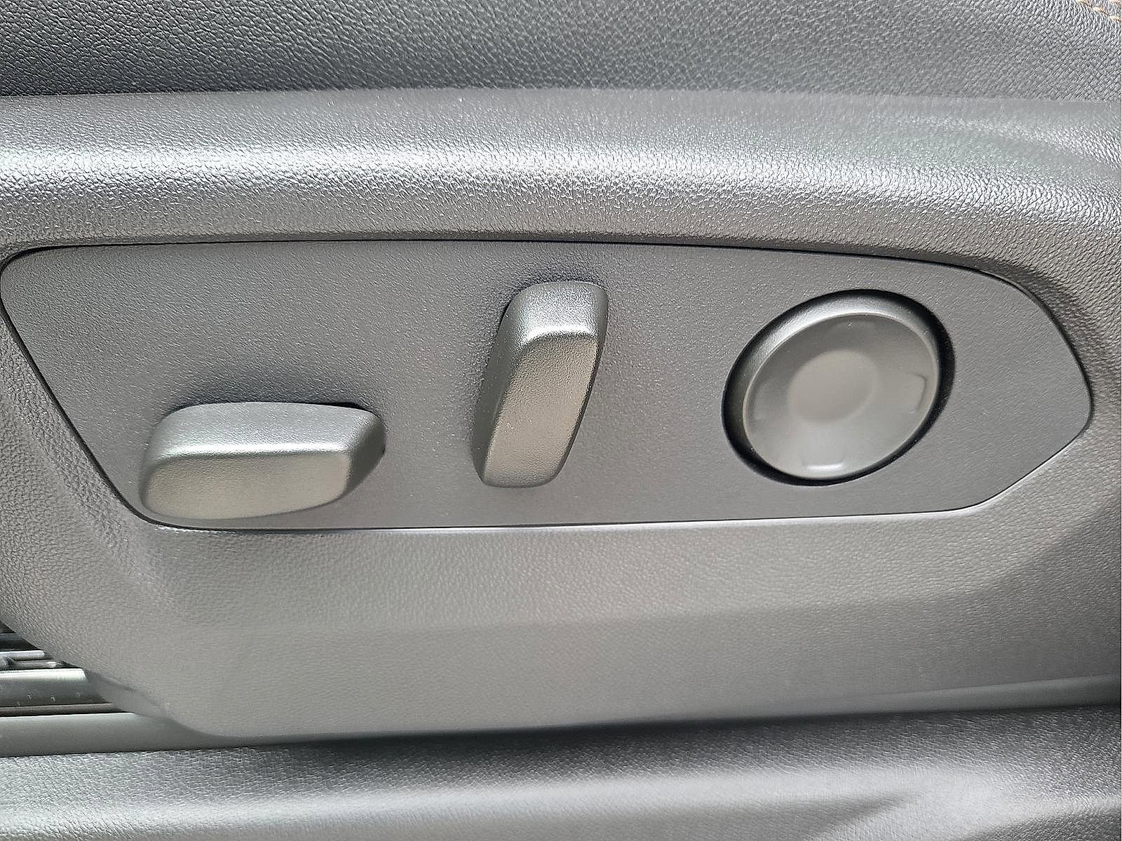 New 2026 Chevrolet Tahoe High Country w/ Sun And Tow Package image 16