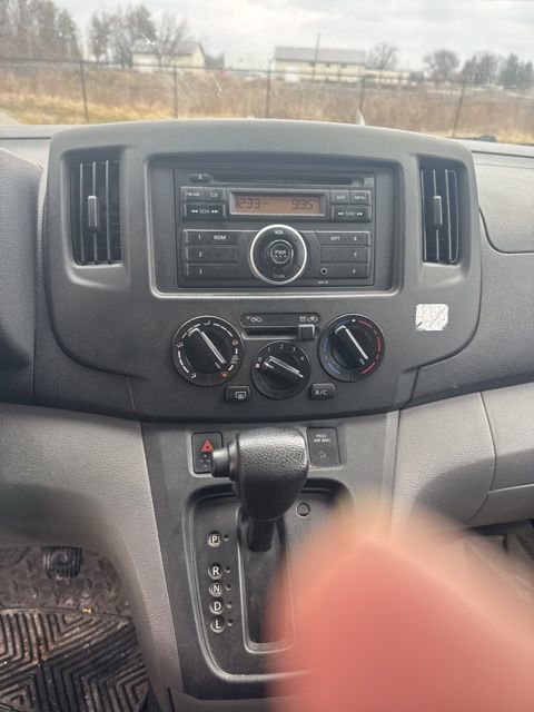 Used 2015 Chevrolet City Express LS image 17