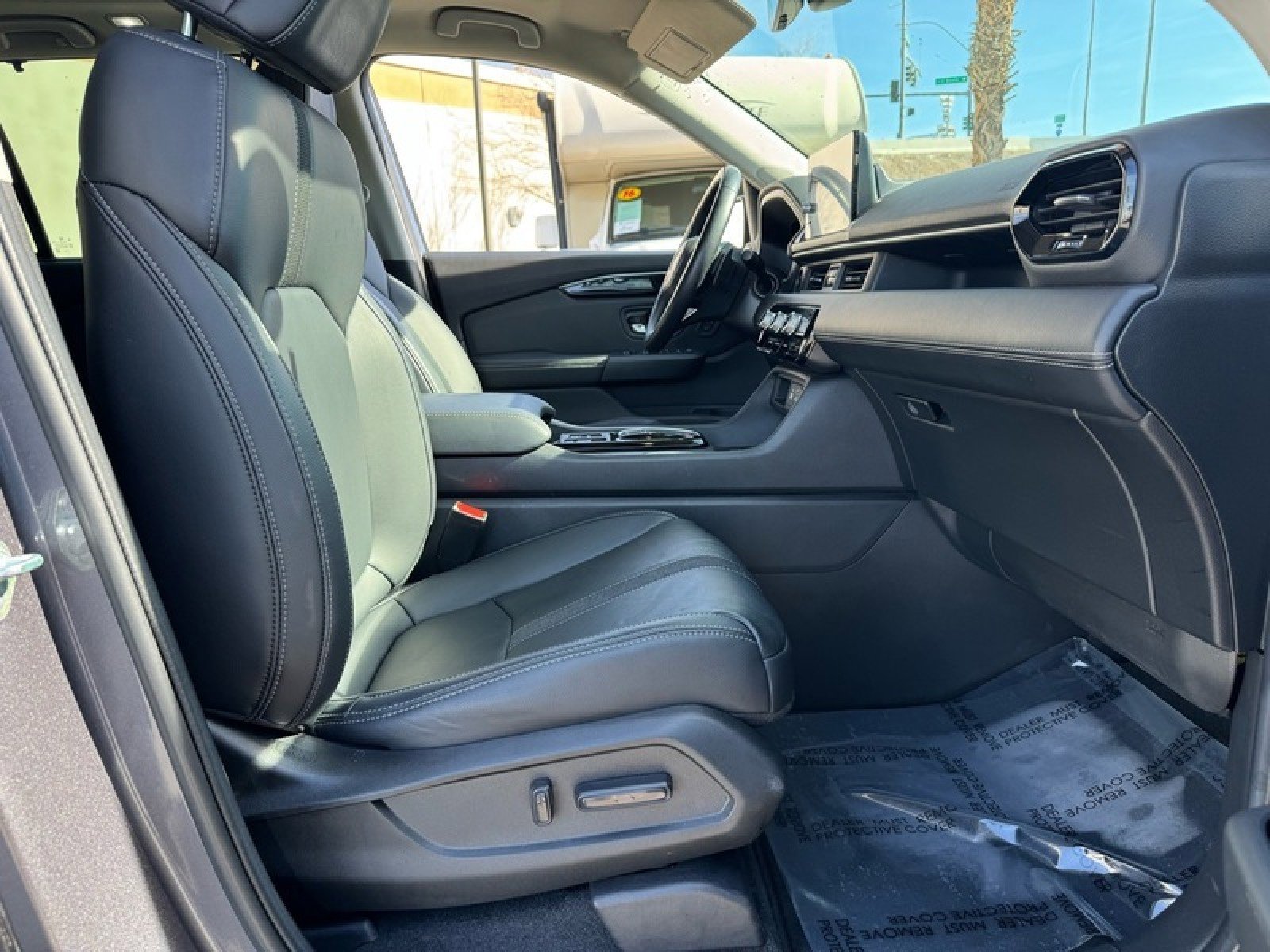 Used 2023 Honda Pilot Touring image 25