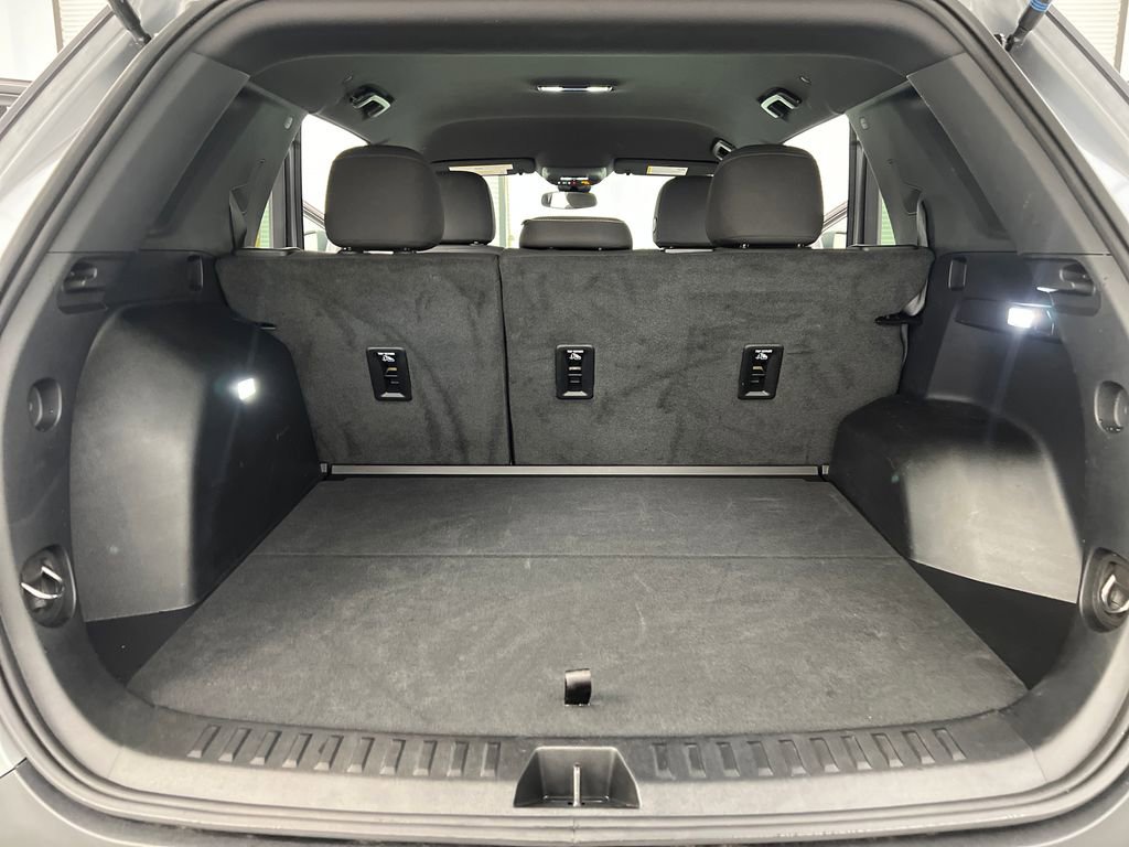 Used 2026 GMC Terrain Elevation FWD image 27