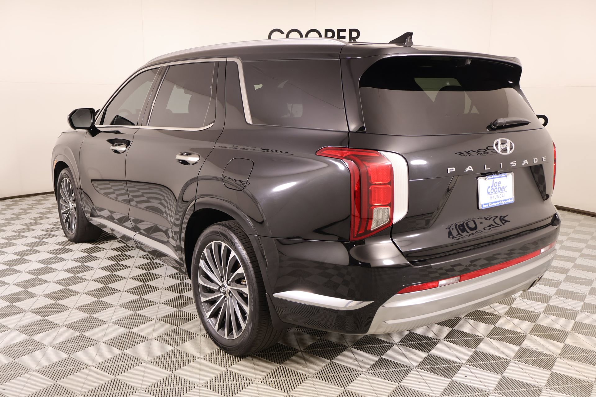 Used 2023 Hyundai Palisade Calligraphy image 26