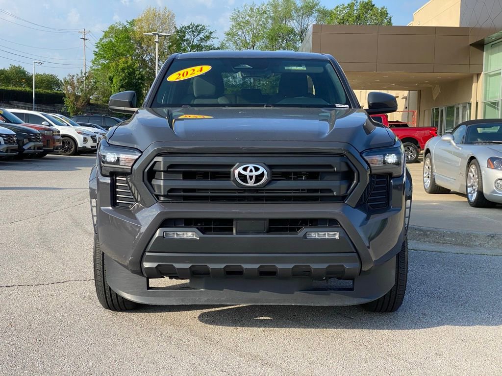 Used 2024 Toyota Tacoma SR5 RWD image 2