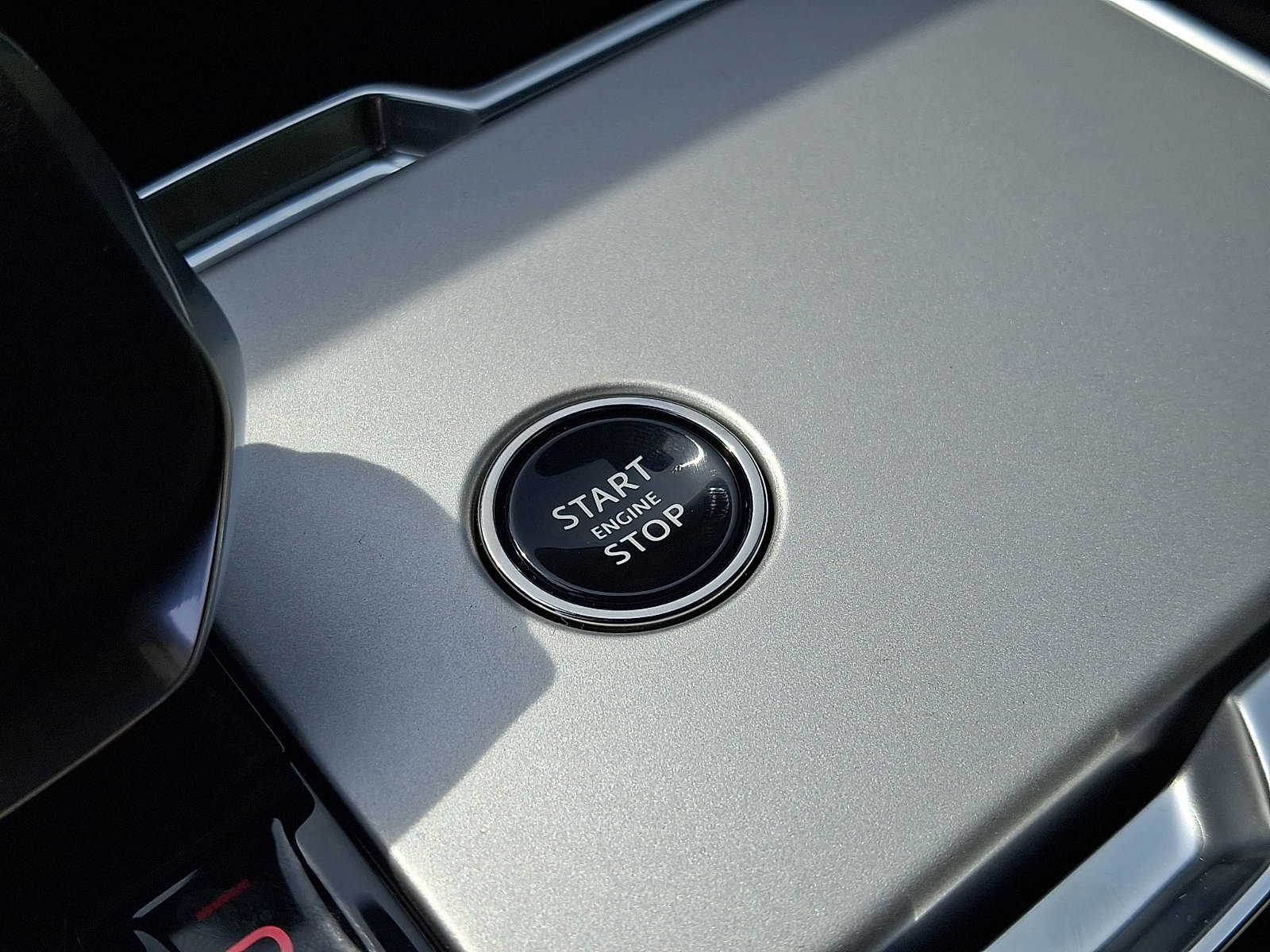 Used 2026 Land Rover Range Rover SE image 24