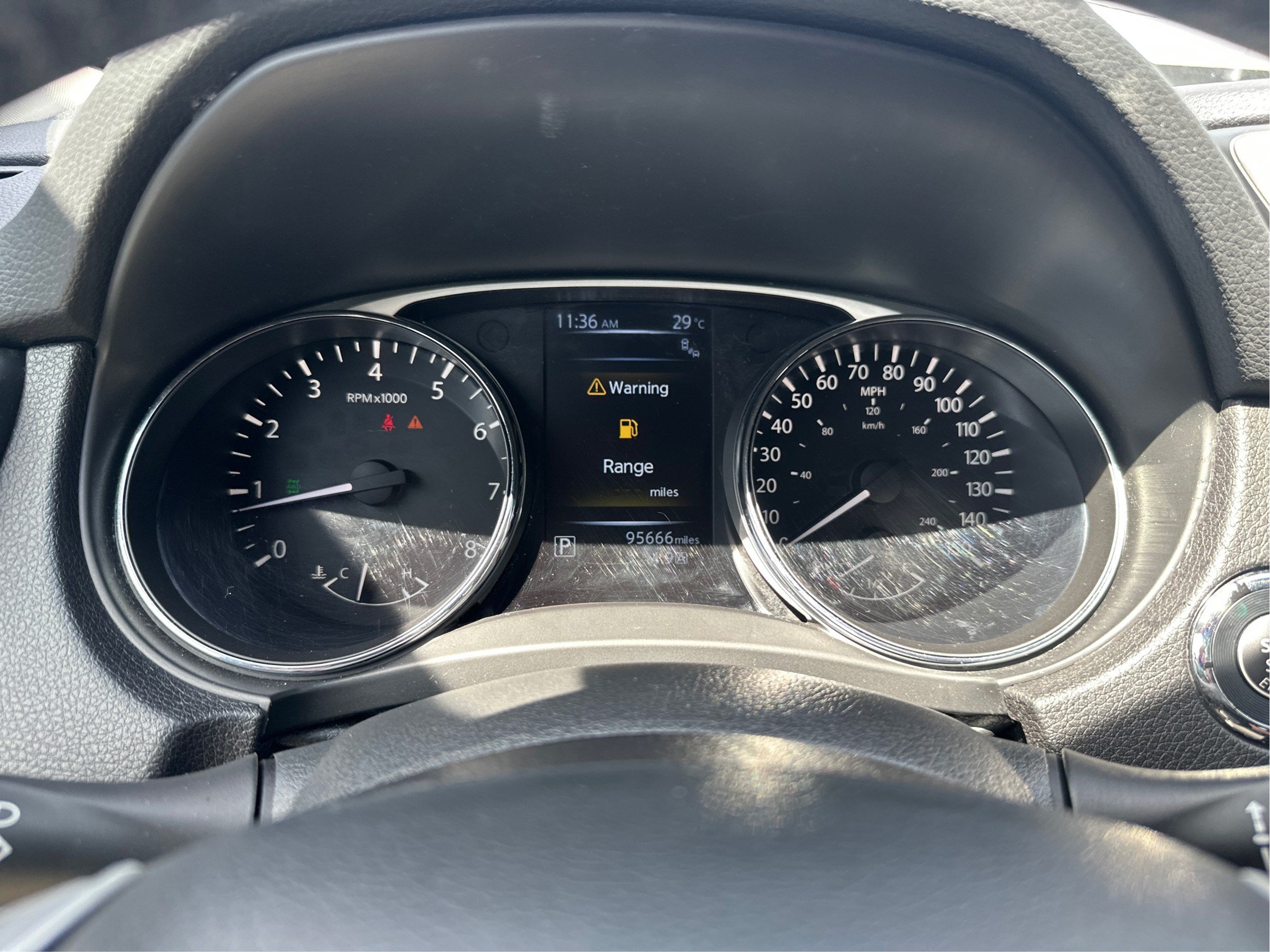 Used 2014 Nissan Rogue SL AWD/4WD image 17