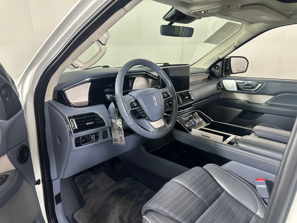Used 2023 Lincoln Navigator Black Label AWD/4WD image 17