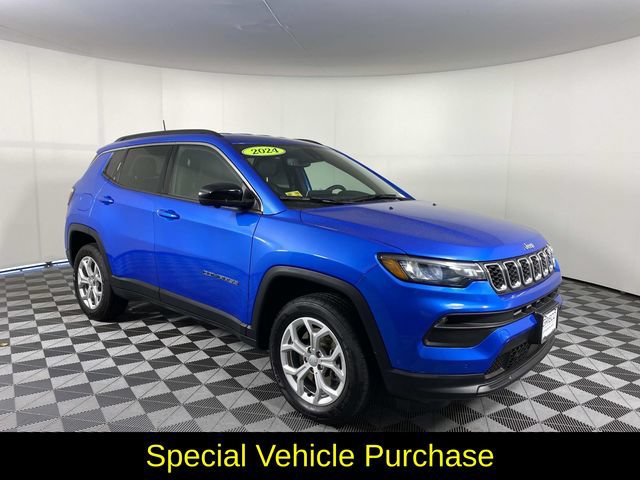Used 2024 Jeep Compass Latitude w/ Convenience Group AWD/4WD video 1