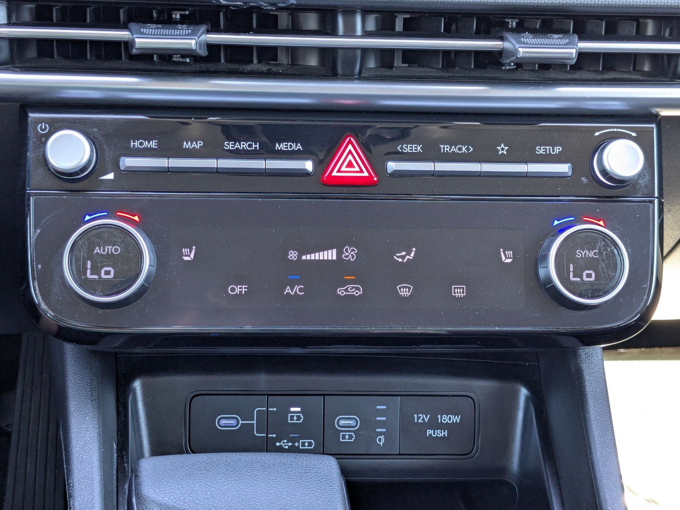 Certified 2025 Hyundai Tucson SEL AWD/4WD image 27