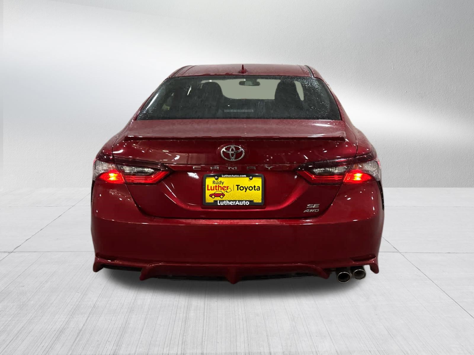 Used 2023 Toyota Camry SE AWD/4WD image 5