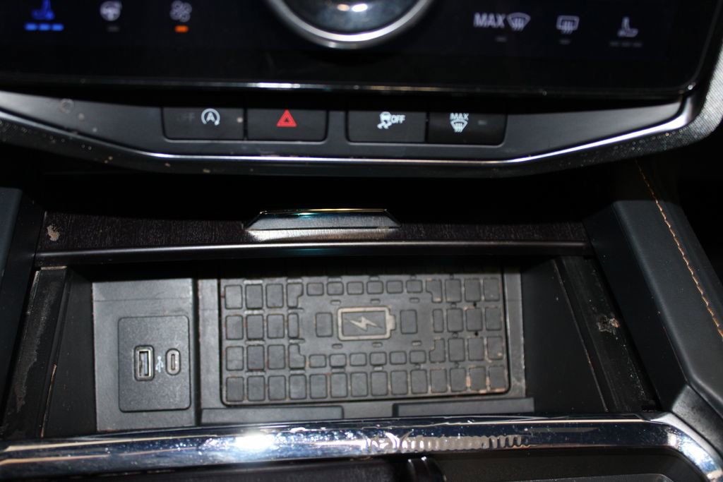 Used 2023 Ford Expedition Max Platinum AWD/4WD image 49