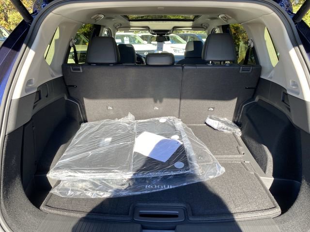 New 2026 Nissan Rogue Platinum image 16