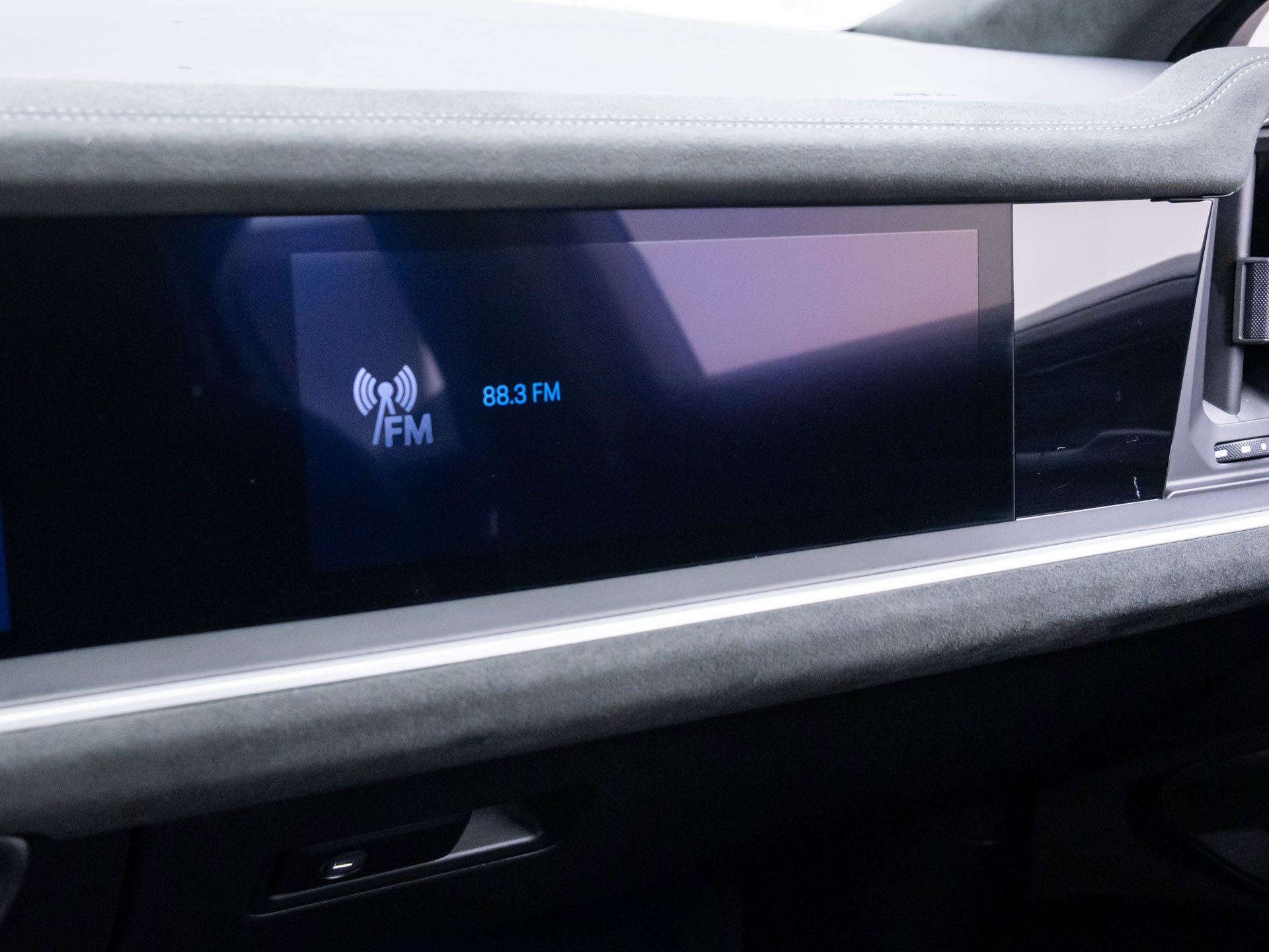 Certified 2024 Porsche Cayenne Turbo GT image 32