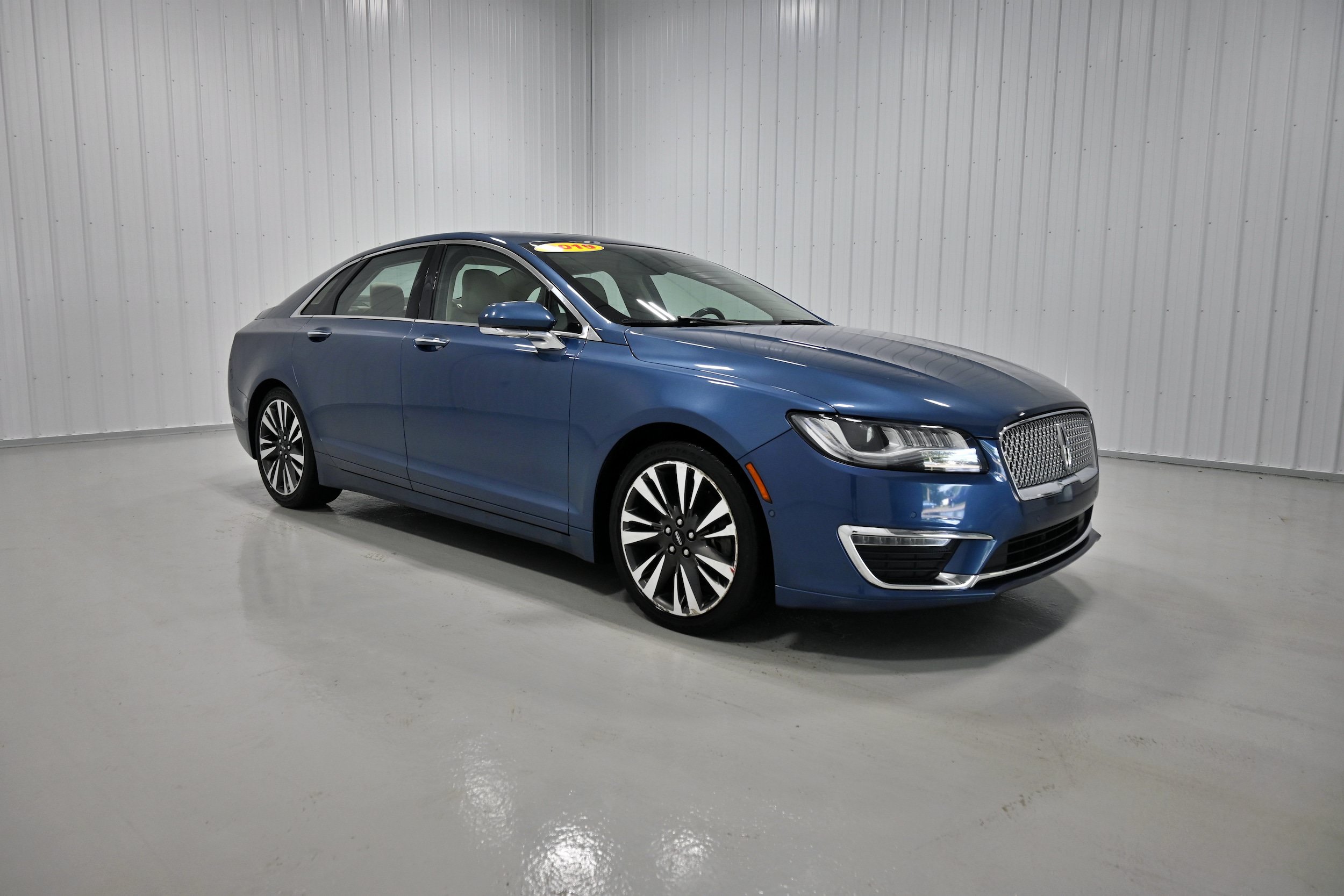 Used 2019 Lincoln MKZ Reserve AWD/4WD image 2