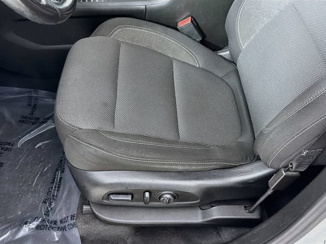 Used 2019 Chevrolet Traverse LT FWD image 19