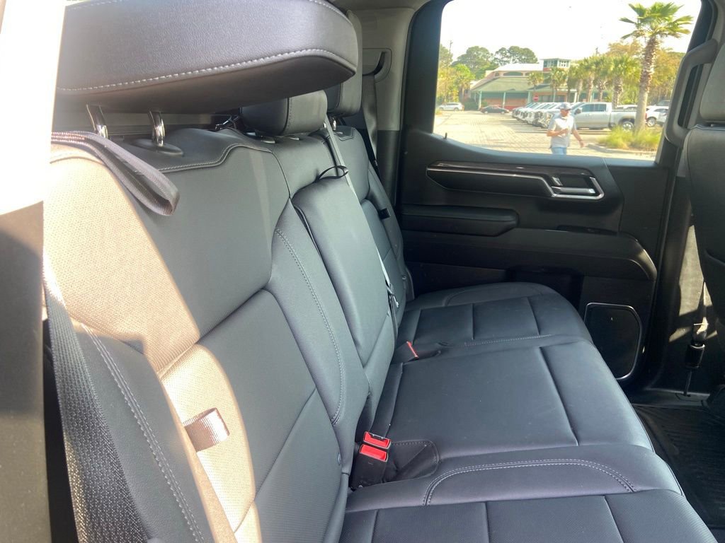 Used 2024 Chevrolet Silverado 1500 LTZ w/ Technology Package image 15