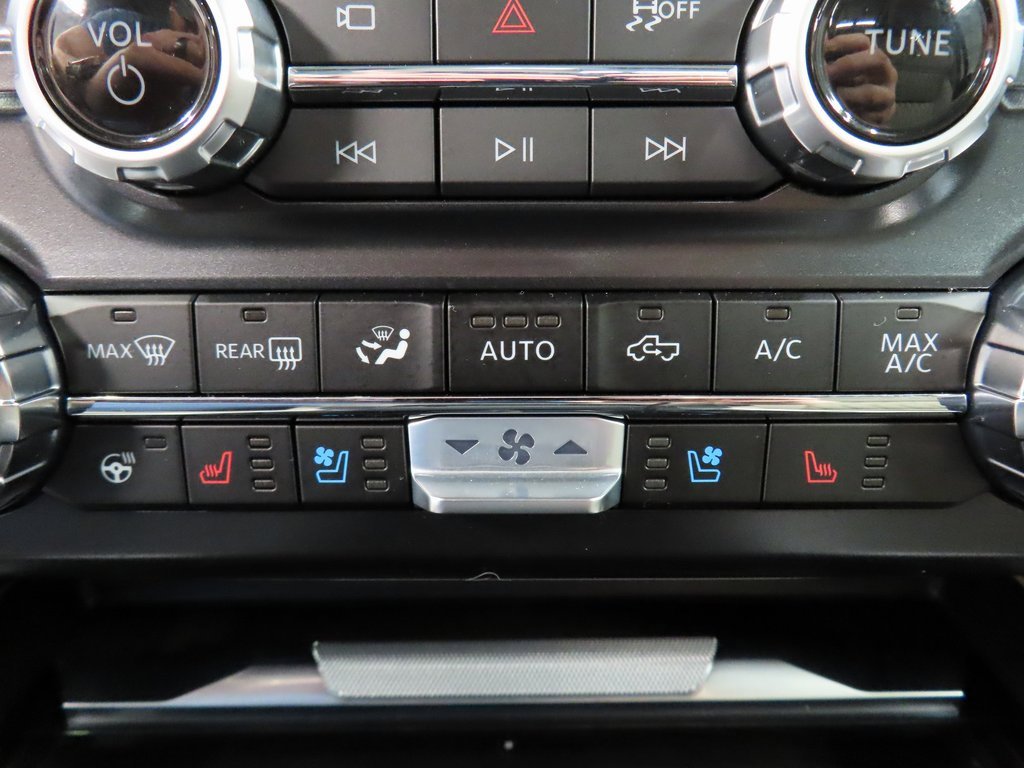 Used 2025 Ford F250 Platinum w/ Platinum Plus Package image 72