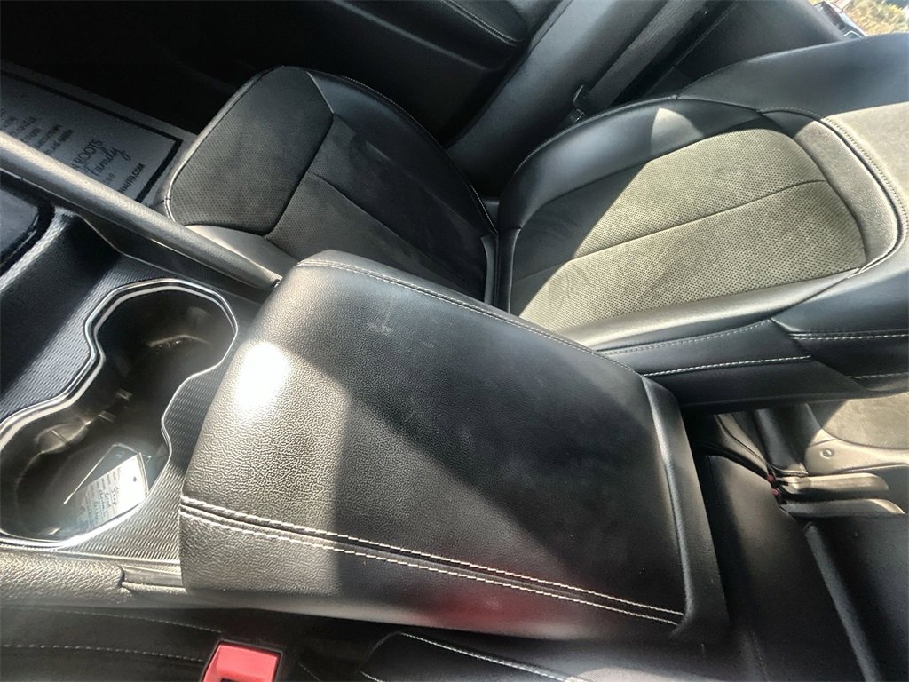 Used 2025 Jeep Grand Cherokee L Altitude image 21