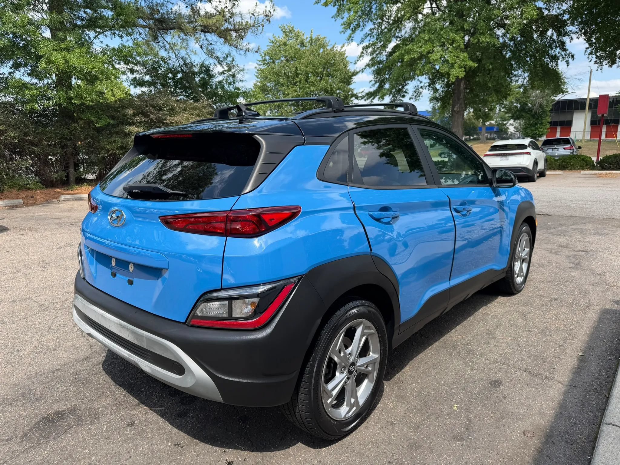 Used 2022 Hyundai Kona SEL FWD image 5