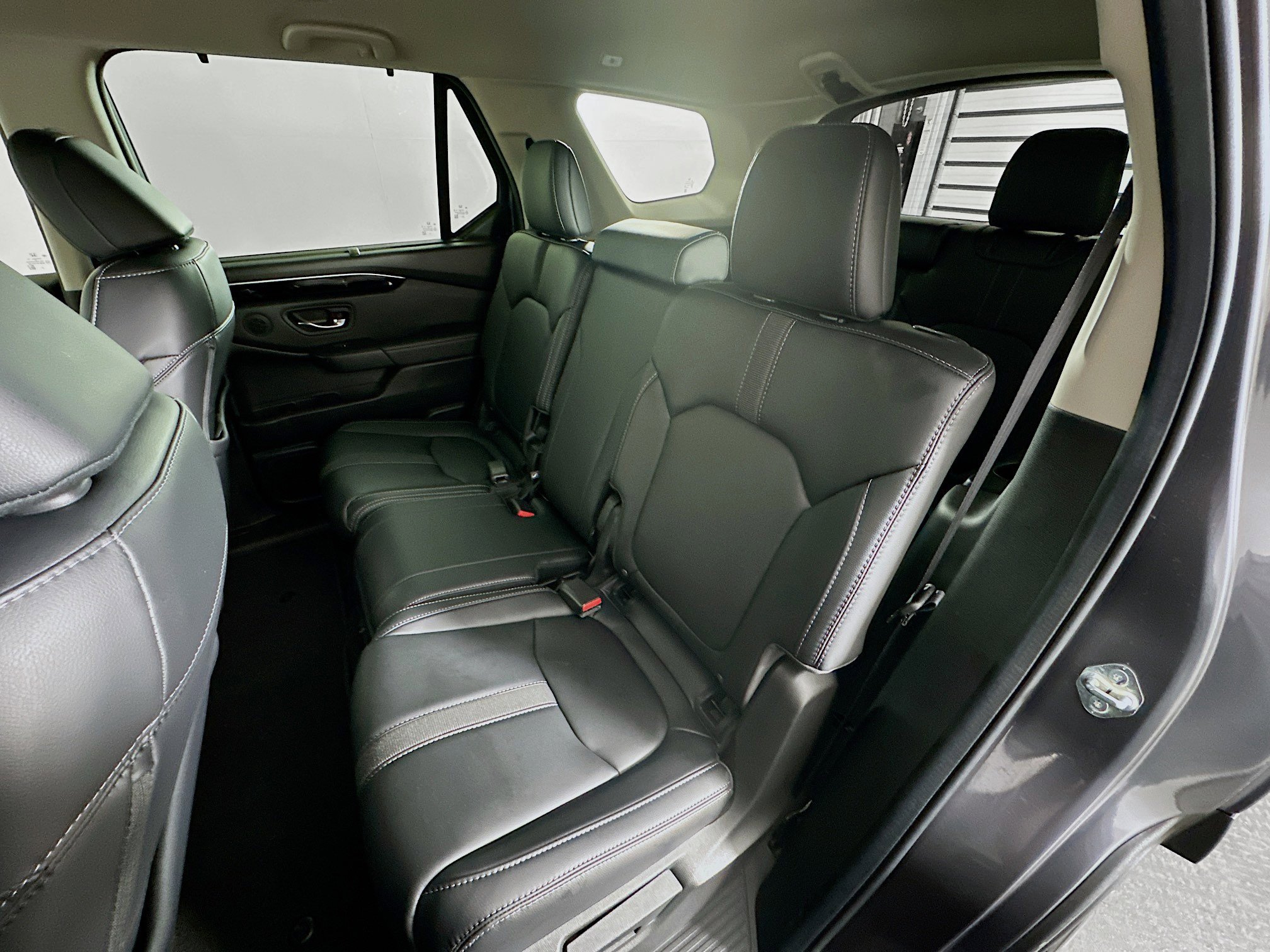 Used 2025 Honda Pilot EX-L image 27