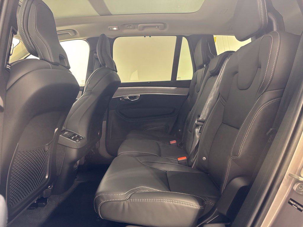 New 2026 Volvo XC90 B6 Ultra w/ Protection Package AWD/4WD image 21