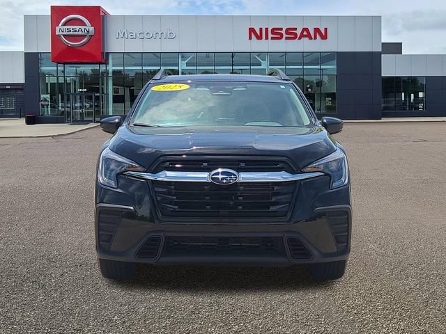 Used 2025 Subaru Ascent Premium AWD/4WD image 2