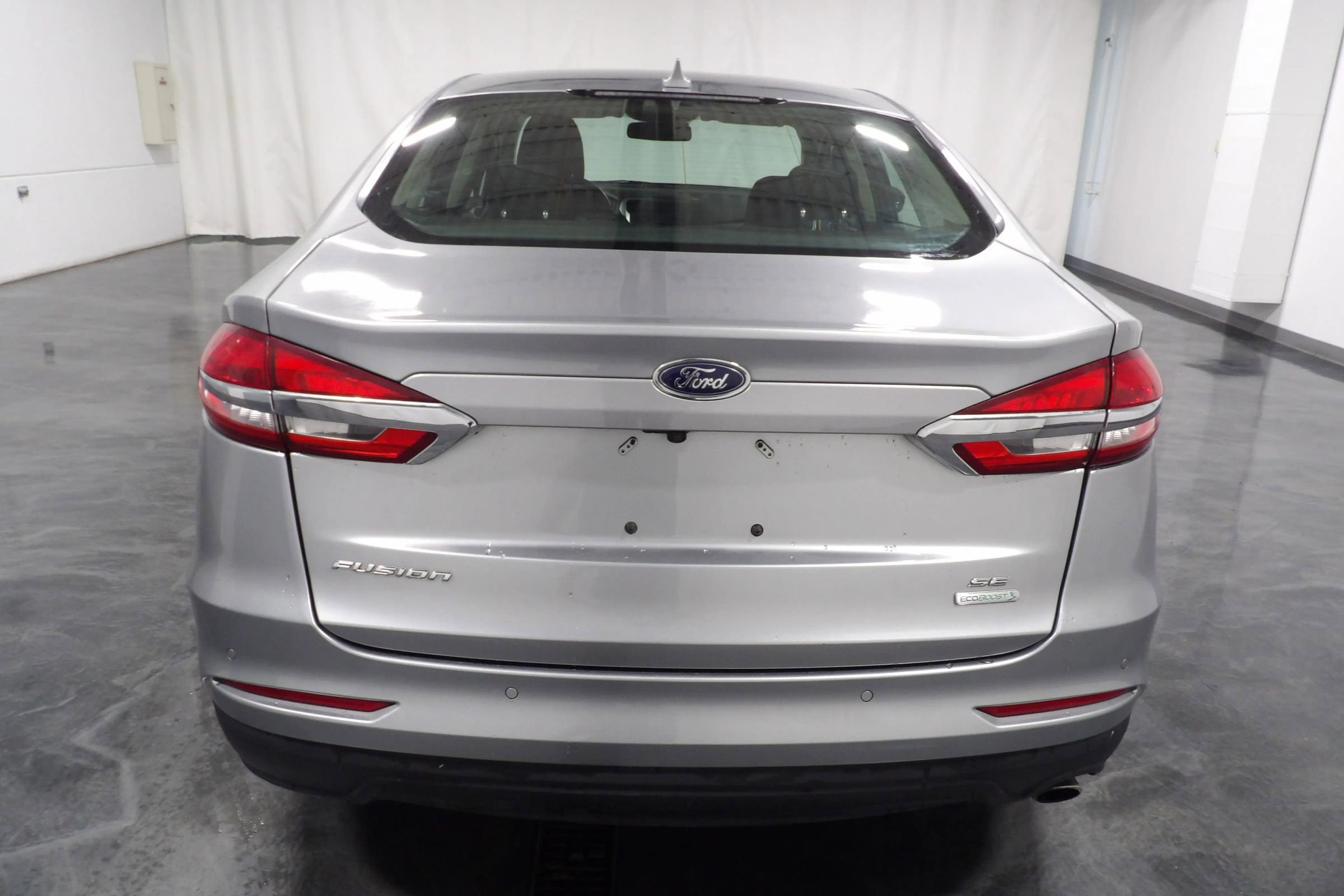 Used 2020 Ford Fusion SE image 5