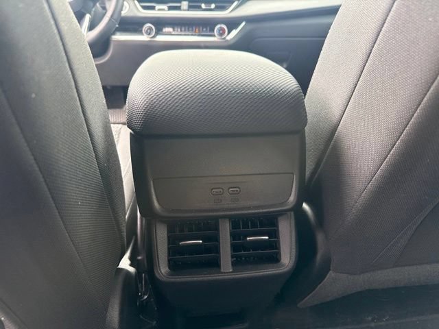 Used 2025 Chevrolet Equinox LT AWD/4WD image 25