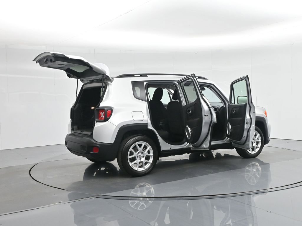 Used 2019 Jeep Renegade Latitude image 6