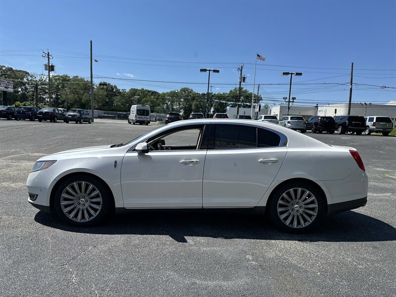 Used 2013 Lincoln MKS AWD image 5