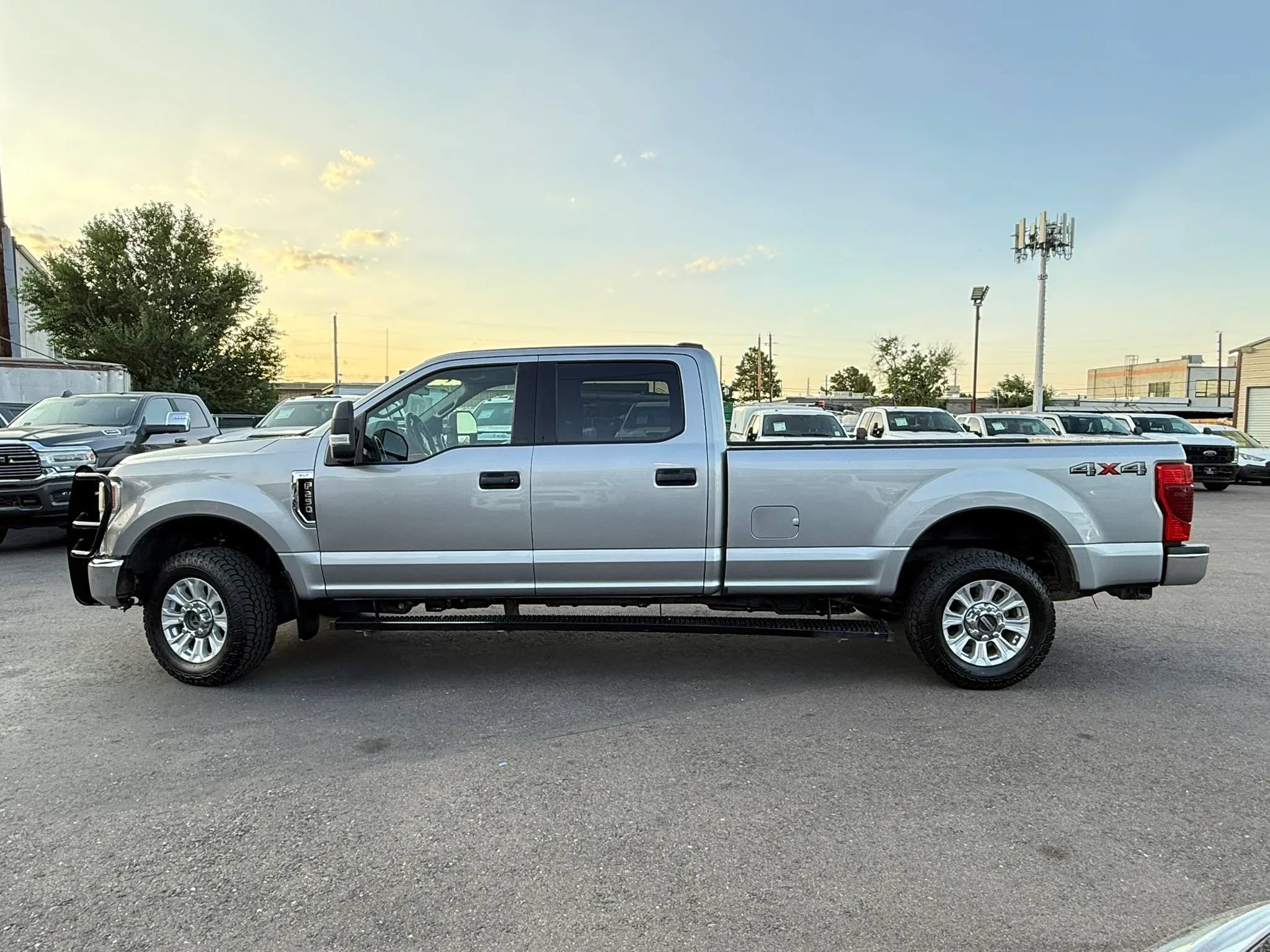Used 2020 Ford F250 XLT AWD/4WD image 3