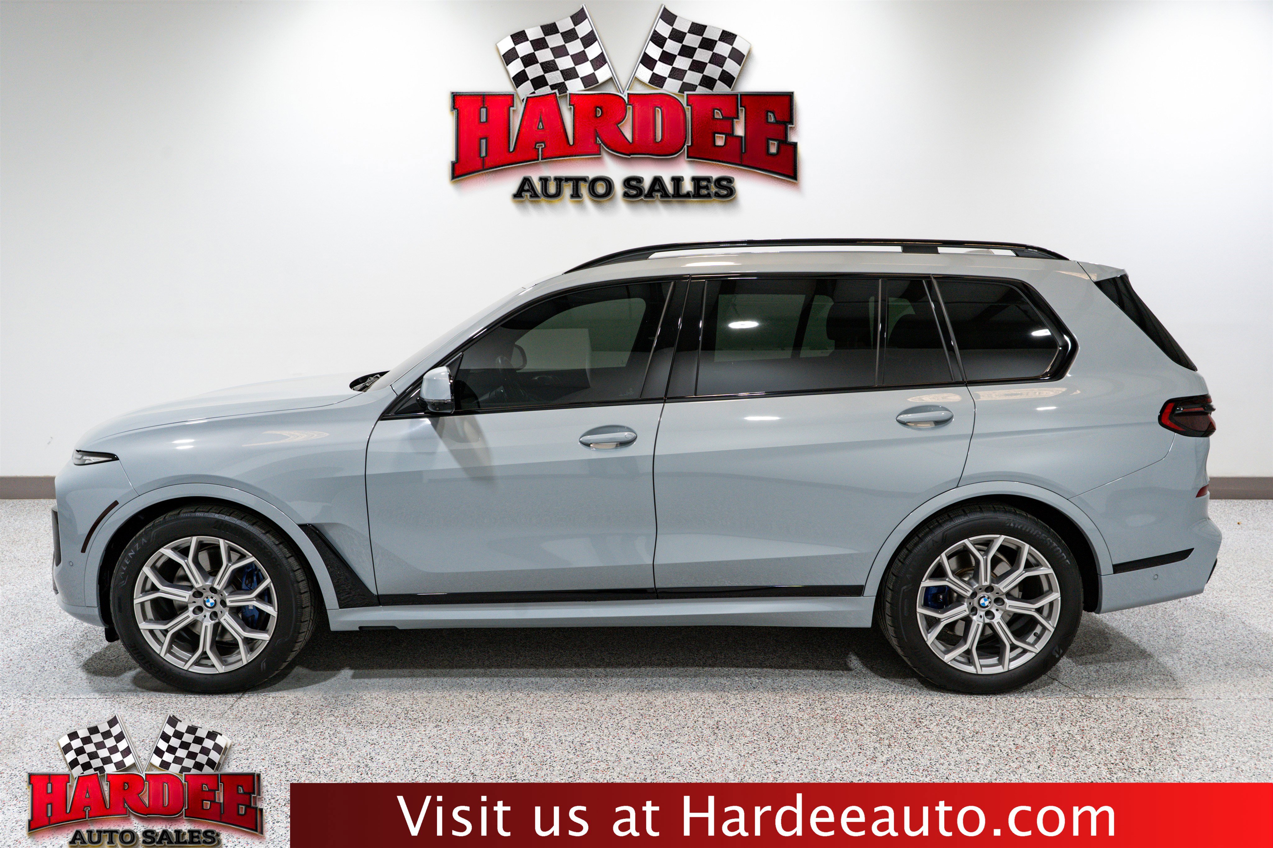 Used 2024 BMW X7 xDrive40i w/ M Sport Package image 1