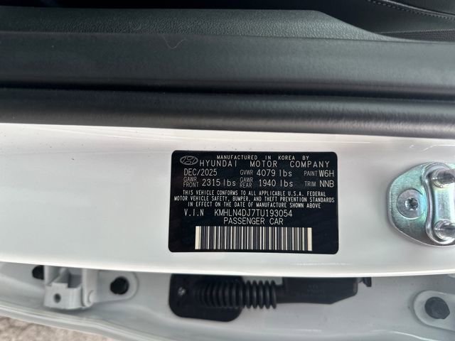 New 2026 Hyundai Elantra Limited FWD image 27