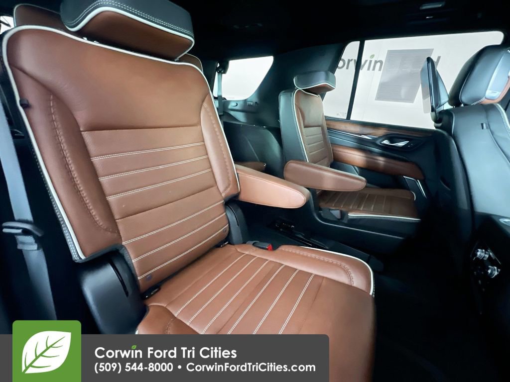 Used 2024 GMC Yukon Denali Ultimate AWD/4WD image 18