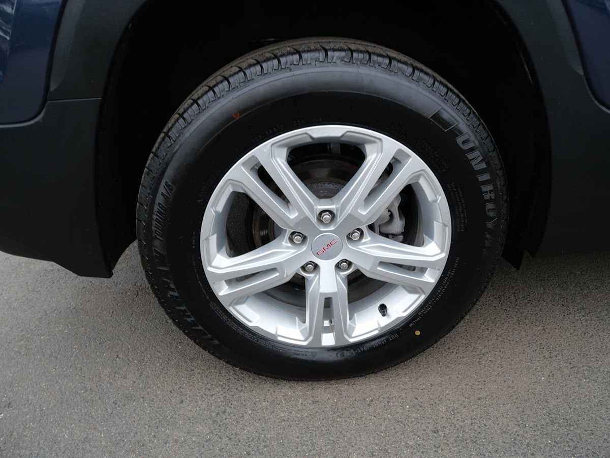 Used 2019 GMC Terrain SLE w/ Driver Convenience Package AWD/4WD image 39