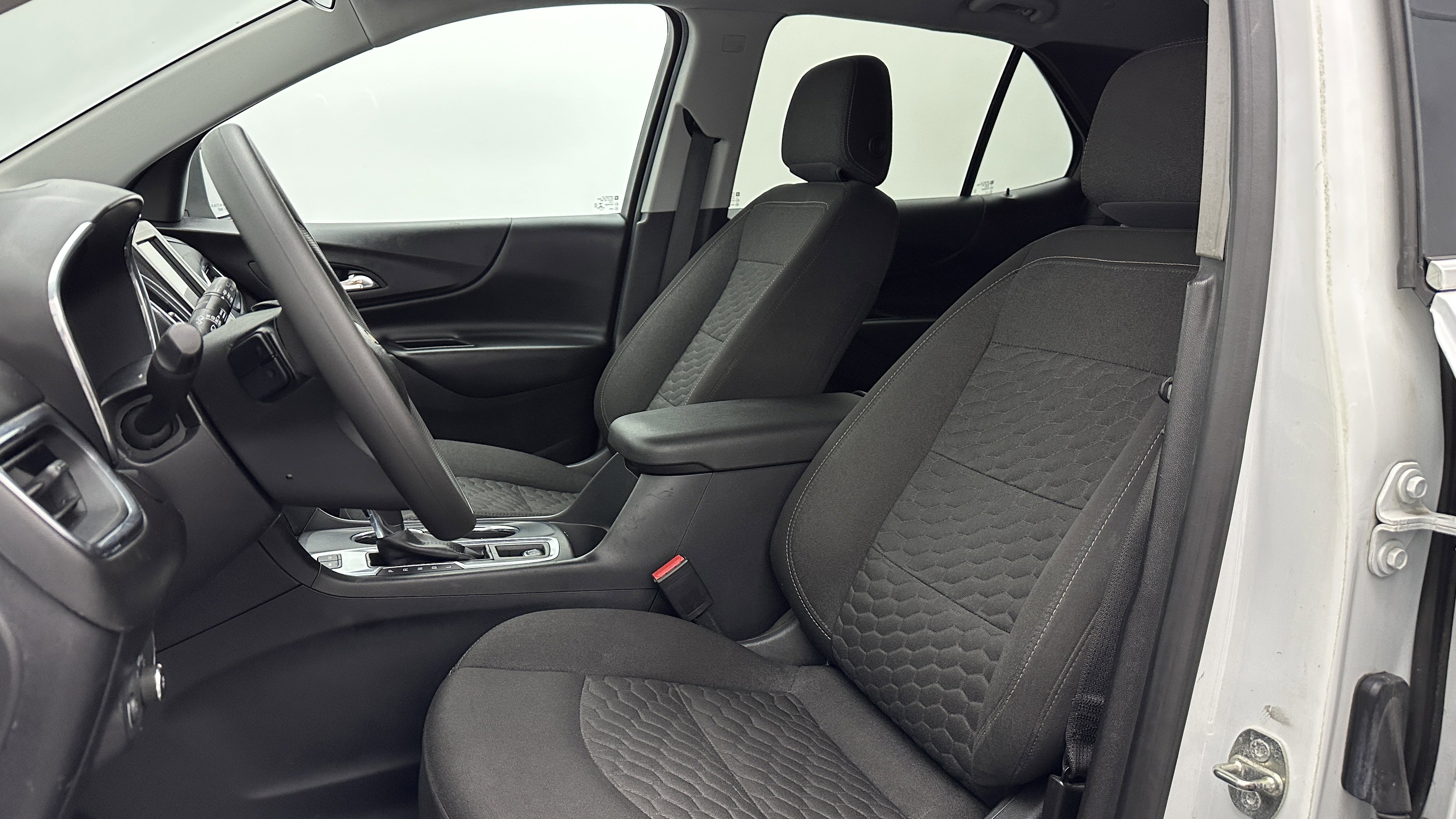 Used 2019 Chevrolet Equinox LT image 13