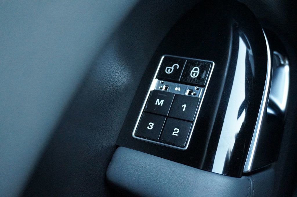 Used 2014 Land Rover Range Rover Sport Supercharged image 20