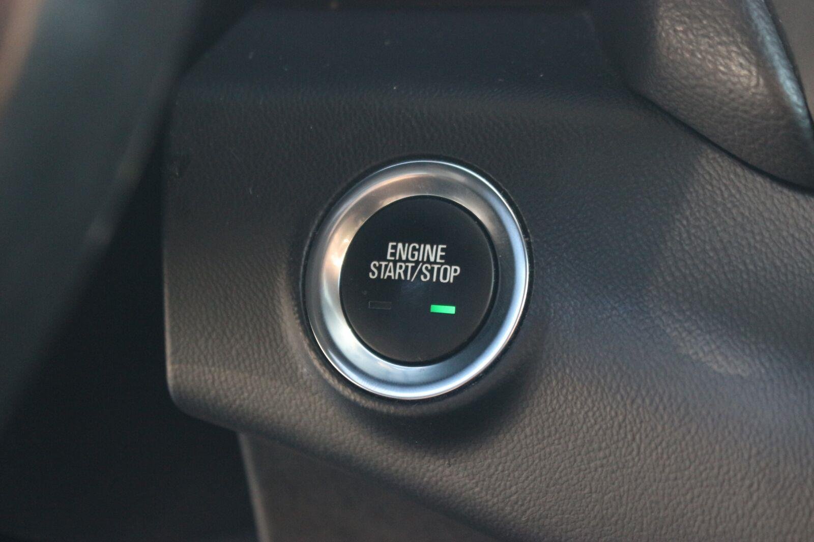 Used 2020 GMC Terrain SLE FWD image 28