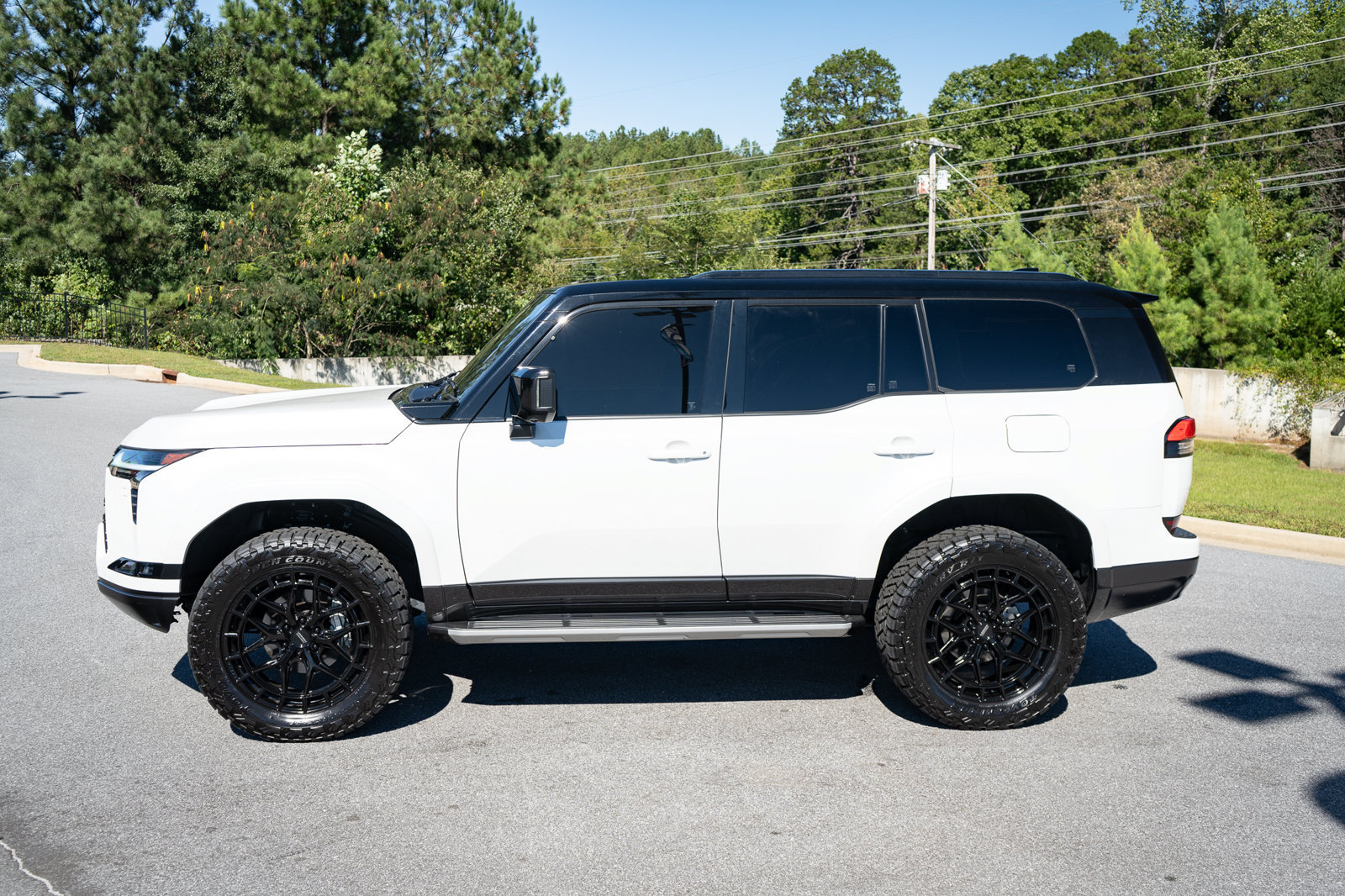 Used 2025 Lexus GX 550 AWD/4WD image 12