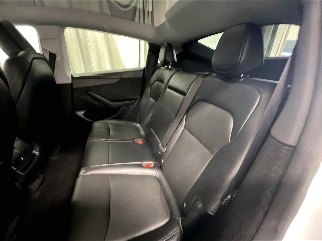 Used 2026 Tesla Model Y AWD image 15