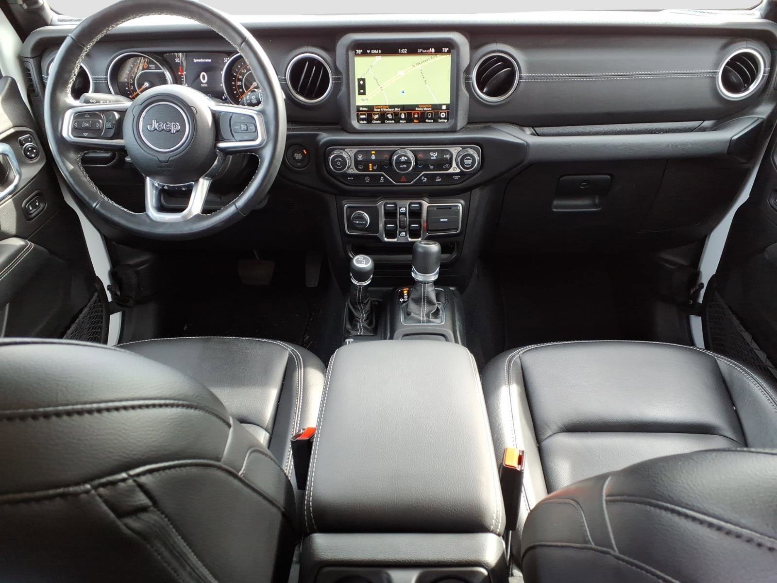 Used 2022 Jeep Wrangler Unlimited Sahara w/ Cold Weather Group image 7