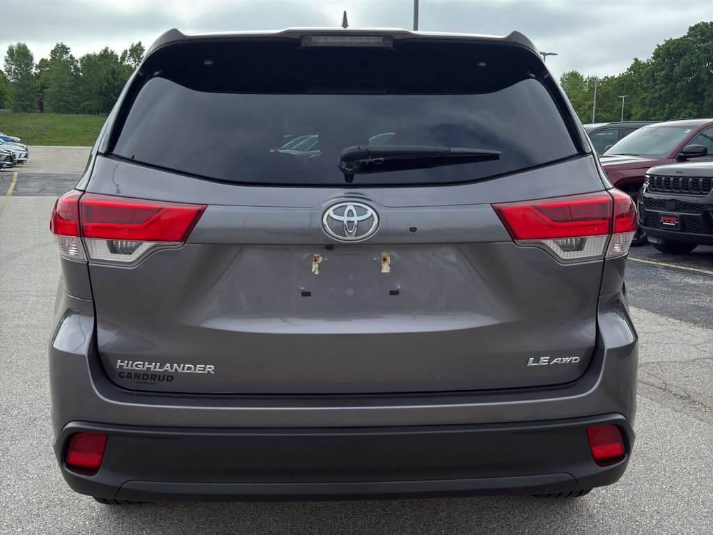 Used 2019 Toyota Highlander Plus AWD/4WD image 7