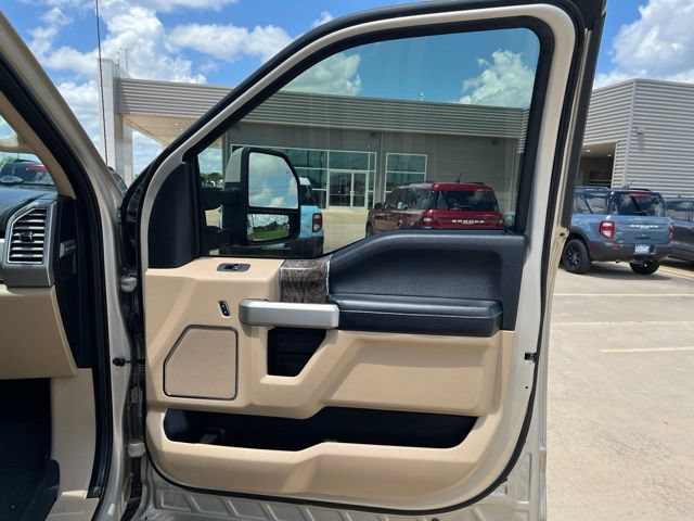 Used 2017 Ford F250 Lariat w/ Lariat Value Package AWD/4WD image 23
