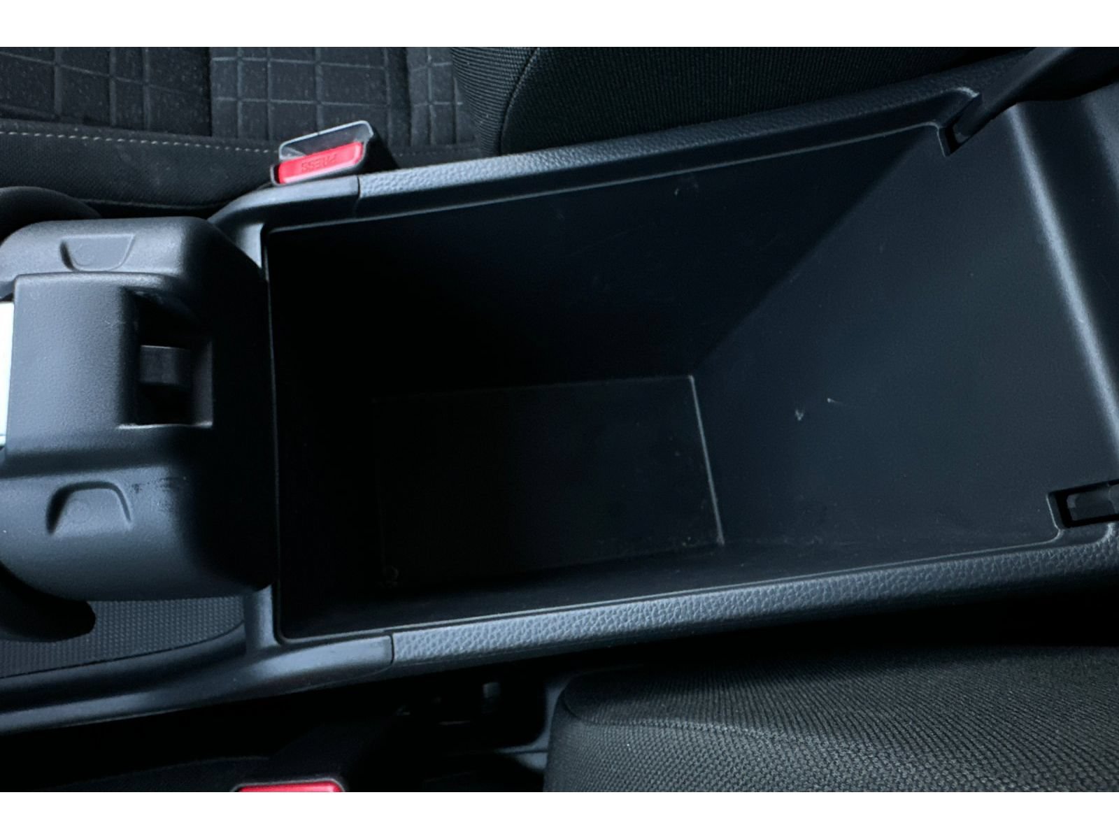 Used 2024 Honda HR-V LX image 33