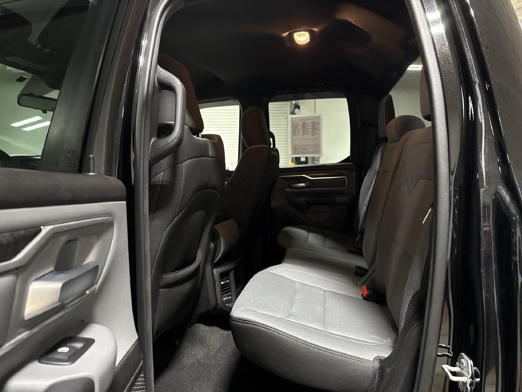 Used 2022 RAM 1500 Big Horn AWD/4WD image 22