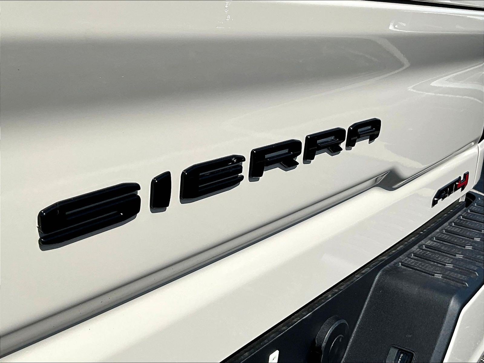 New 2026 GMC Sierra 2500 AT4 w/ AT4 Premium Plus Package AWD/4WD image 14