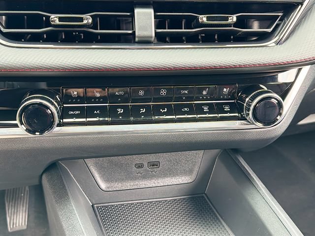 New 2027 Chevrolet Equinox RS w/ Safety and Technology Package AWD/4WD image 17