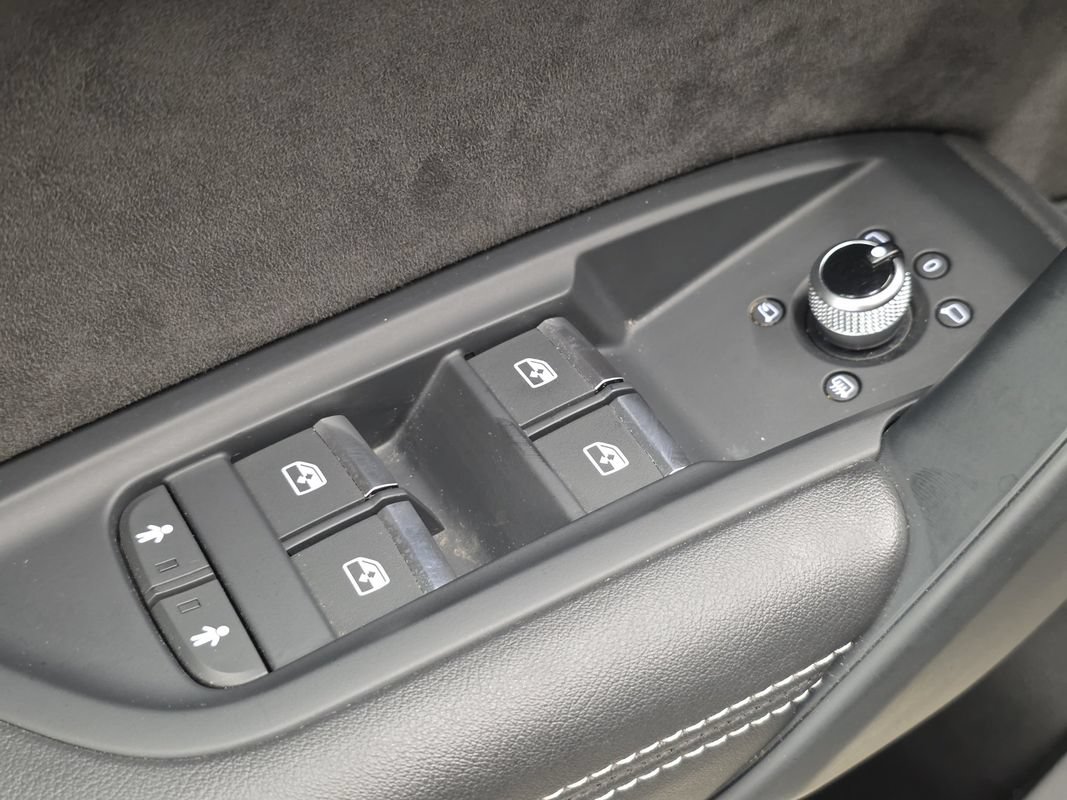 Used 2019 Audi SQ5 Premium Plus AWD/4WD image 27