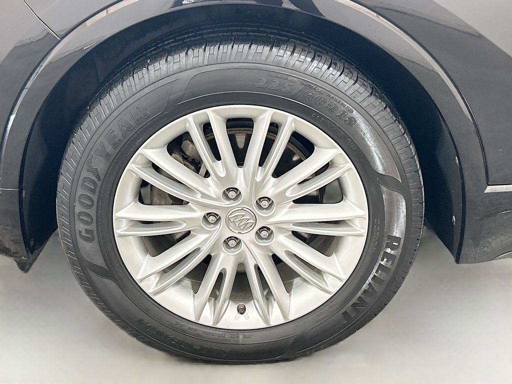 Used 2018 Buick Envision Preferred FWD image 28