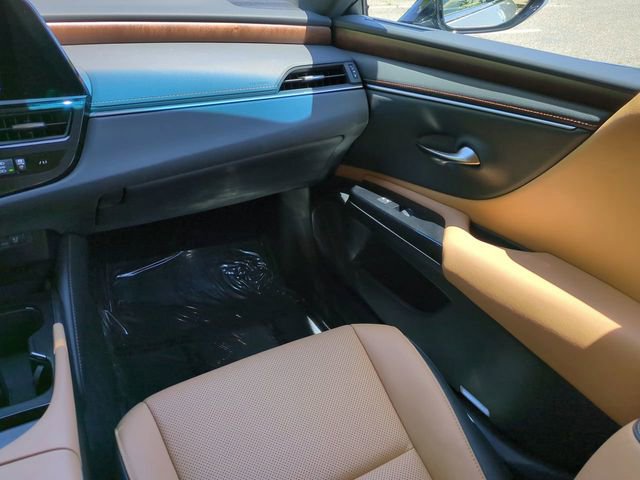 Used 2023 Lexus ES 350 w/ Premium Package FWD image 16